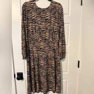 LOFT// Tiger Print Long Midi Sleeve Dress
